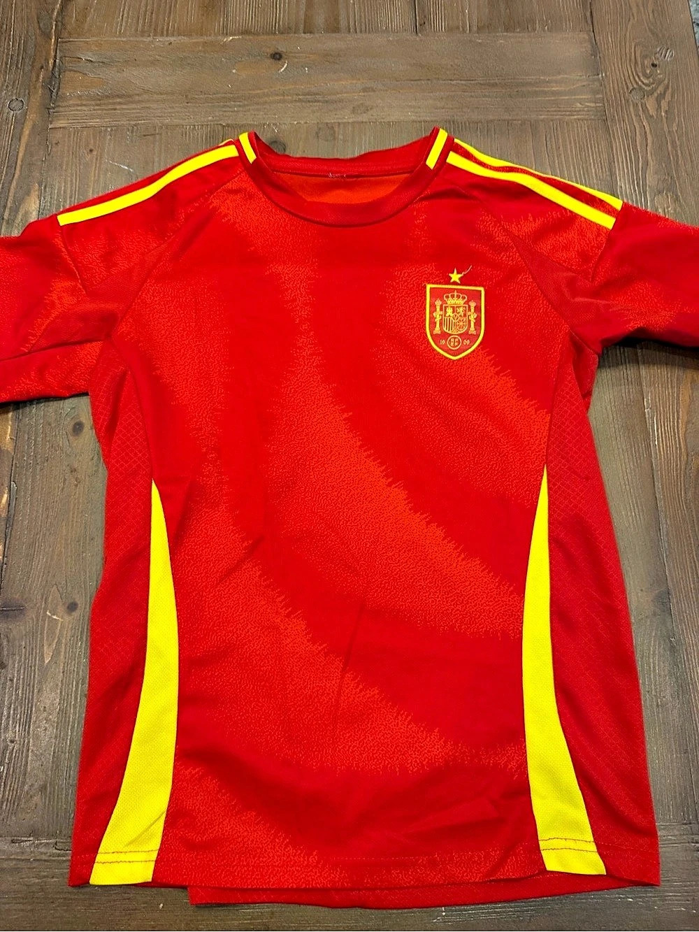 Spain Soccer Jersey Red & Yellow Like New